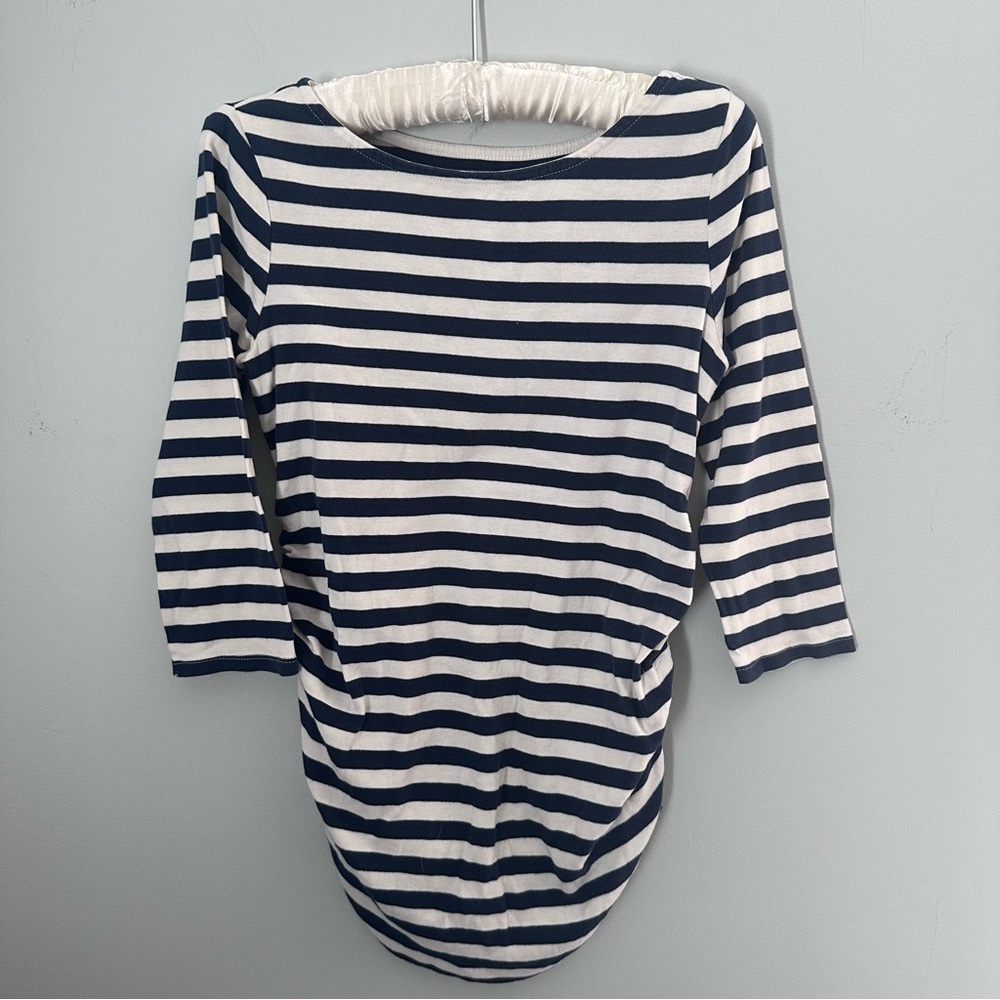 3/$15 Motherhood Maternity Navy & White Striped Maternity Top w/ Rushing sz M